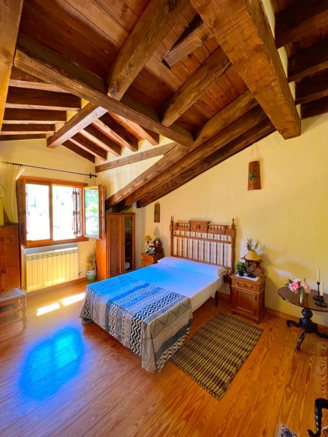 Hotel Rural La Huerta Montejo de la Vega de la Serrezuela ภายนอก รูปภาพ