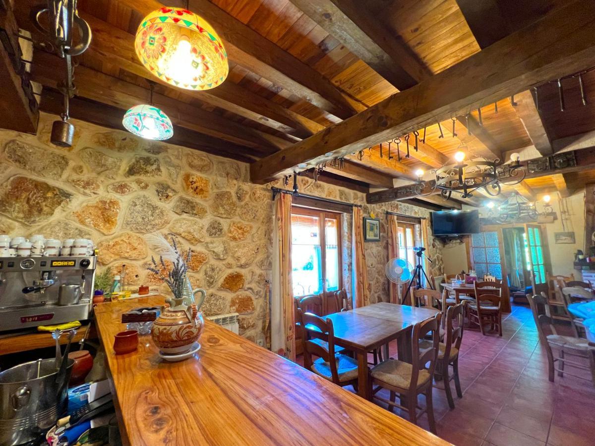 Hotel Rural La Huerta Montejo de la Vega de la Serrezuela ภายนอก รูปภาพ
